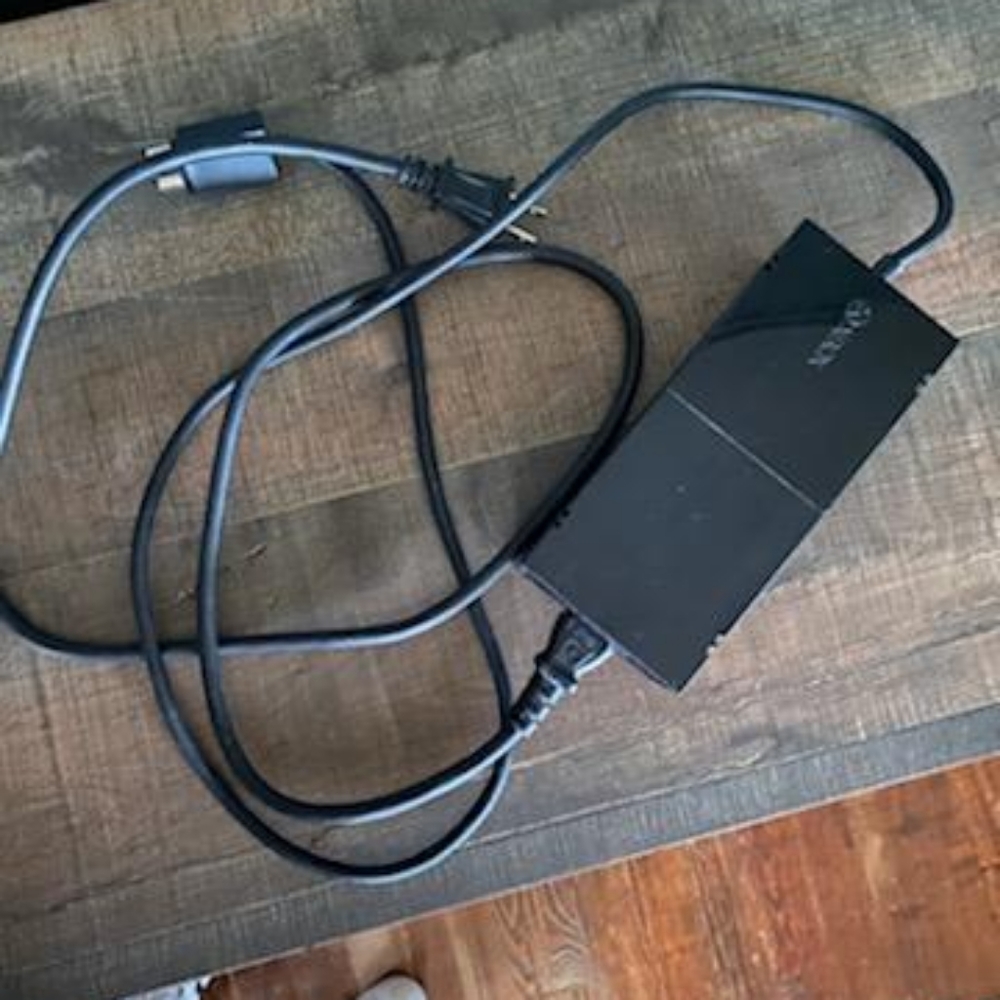 Xbox - Picture 2 of 6